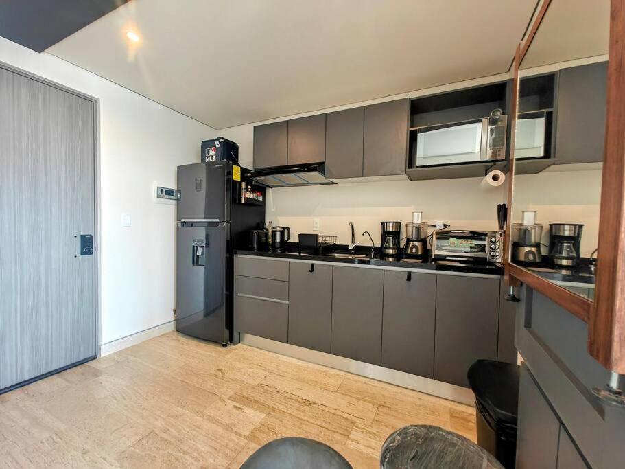 Luxury 20th-floor Loft Apartment *